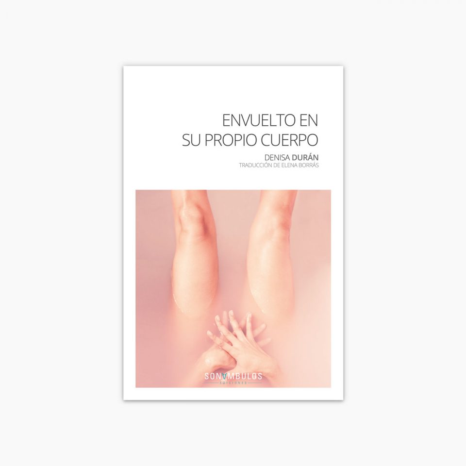 Envuelto en su propio cuerpo